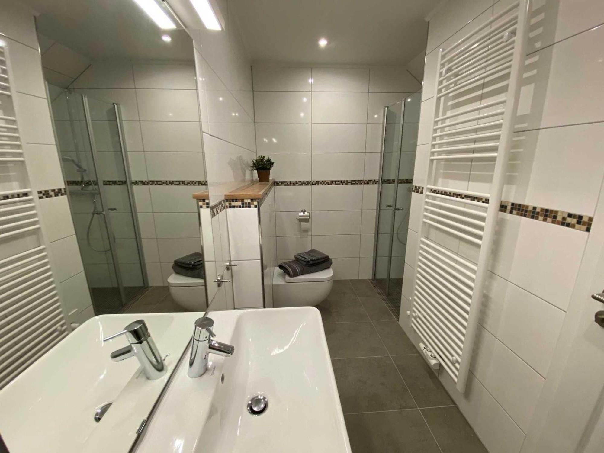 Ferienwohnungen Meerhuus_ 45229 Ditzum Habitación foto
